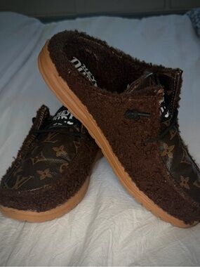Hey Dude Brown Fleece Lace-Up Ankle Boots – Monogram Inspired – Size 7.5